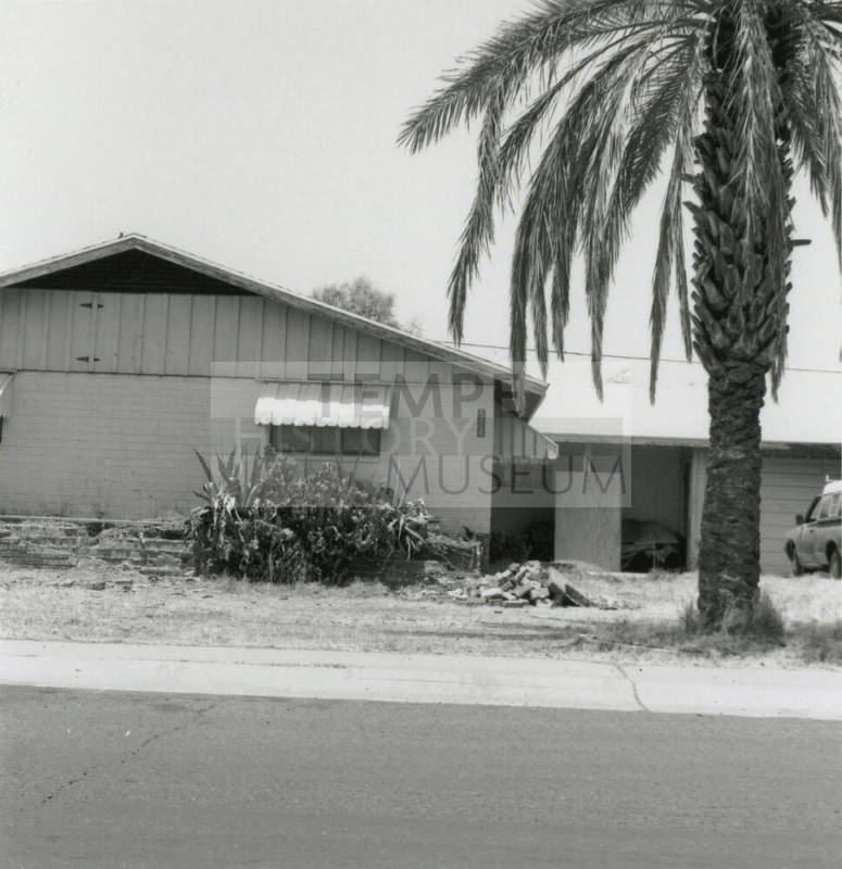 Unidentified Urban Blight - Residential Housing - (7 of 8)