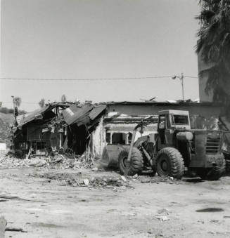 Unidentified House under Demolition?