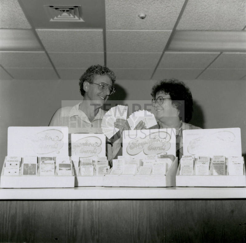 It's in the cards - Tempe Daily News - July 27, 1985