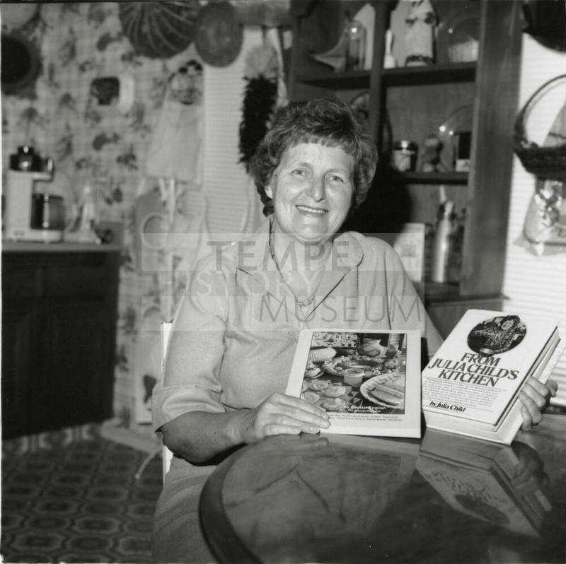 "Gourmet cuisine teacher cooks up a conference" - Tempe Daily News - September 1985