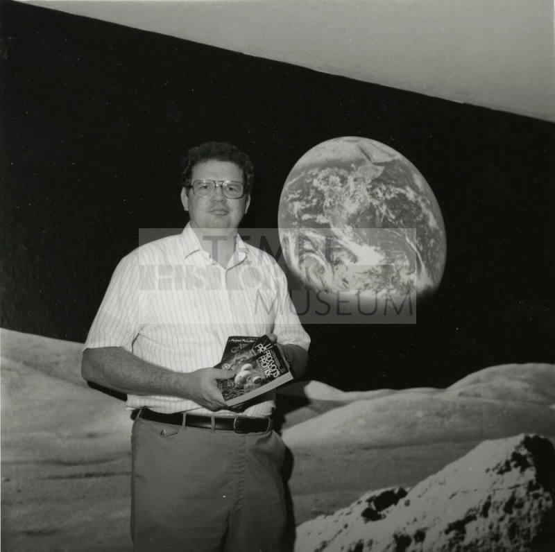 Proving a point: Garrett engineer combines his science with some fiction, September 7, 1985