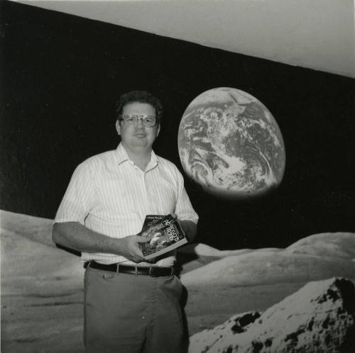 Proving a point: Garrett engineer combines his science with some fiction, September 7, 1985