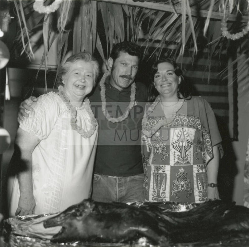 Aloha to summer, from Tempe Daily News, August 28, 1985