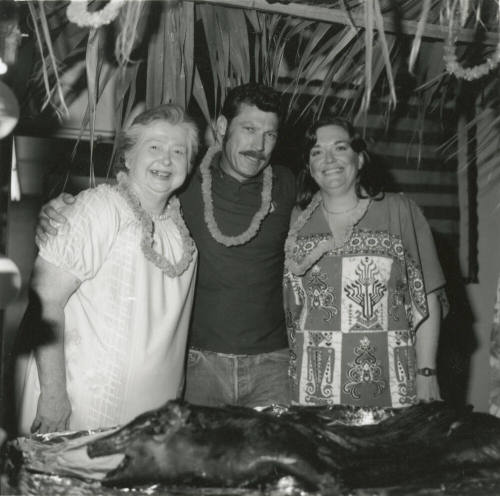 Aloha to summer, from Tempe Daily News, August 28, 1985