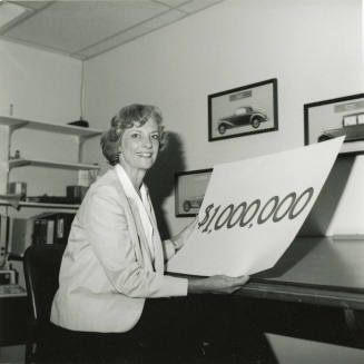 Busy people ...get things done for United Way - Tempe Daily News - September 21, 1985 - (1 of 2)