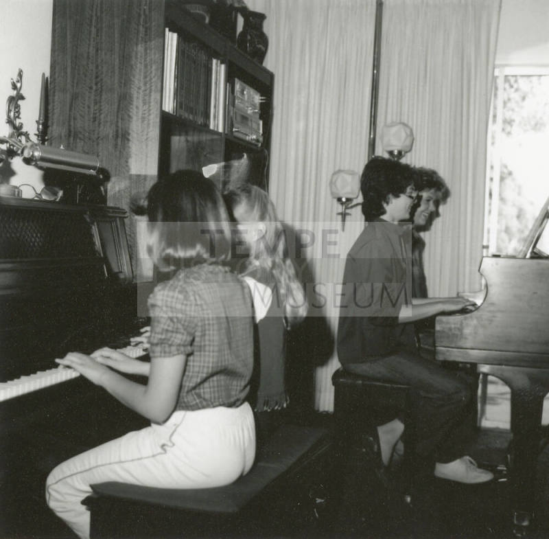 Tri-City Mall hosts marathon of music - Tempe Daily News - October 3, 1985