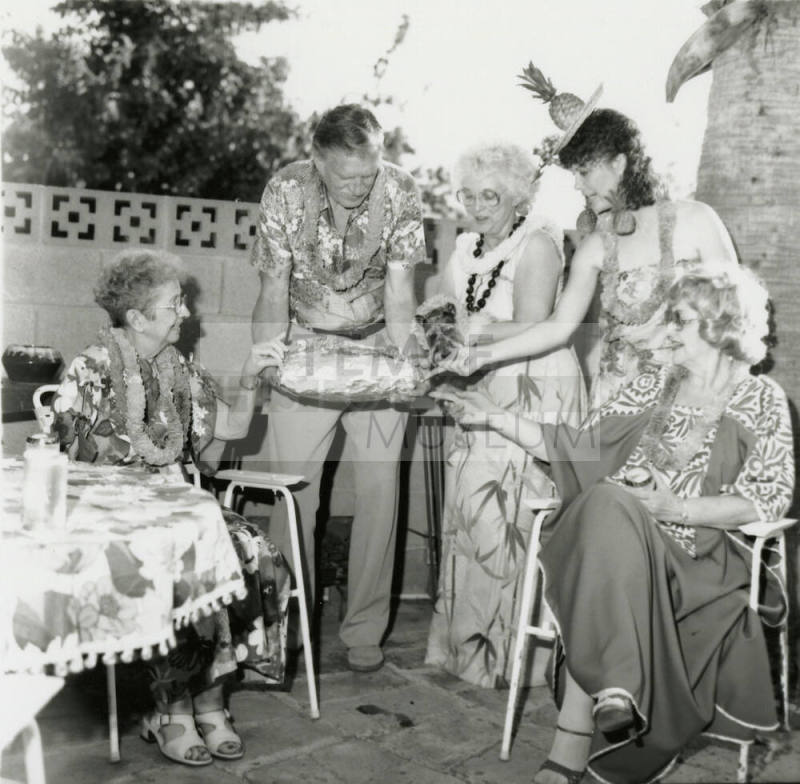 A lulu of a luau - Tempe Daily News - October 5, 1985