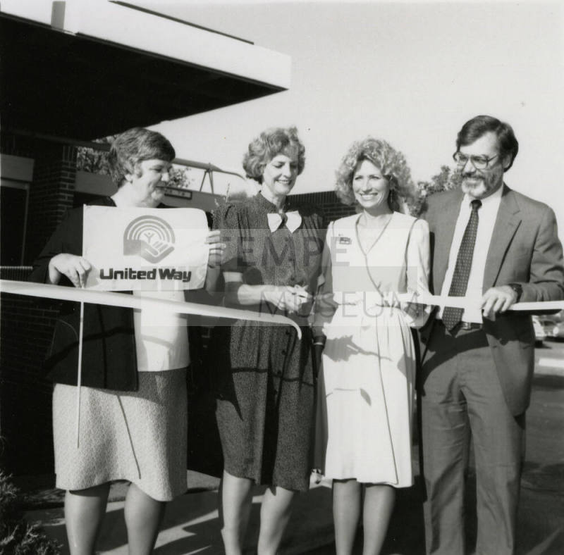 Unitied effort - Tempe Daily News - October 5, 1985