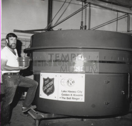 Lake Havasu's bell-ringers have a big kettle to fill - Tempe Daily News - September 26, 1985 - (2 of 2)