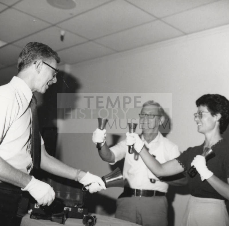 Church's members hear the bells all year round - Tempe Daily News - December 19, 1985 - (2 of 2)