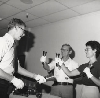 Church's members hear the bells all year round - Tempe Daily News - December 19, 1985 - (2 of 2)