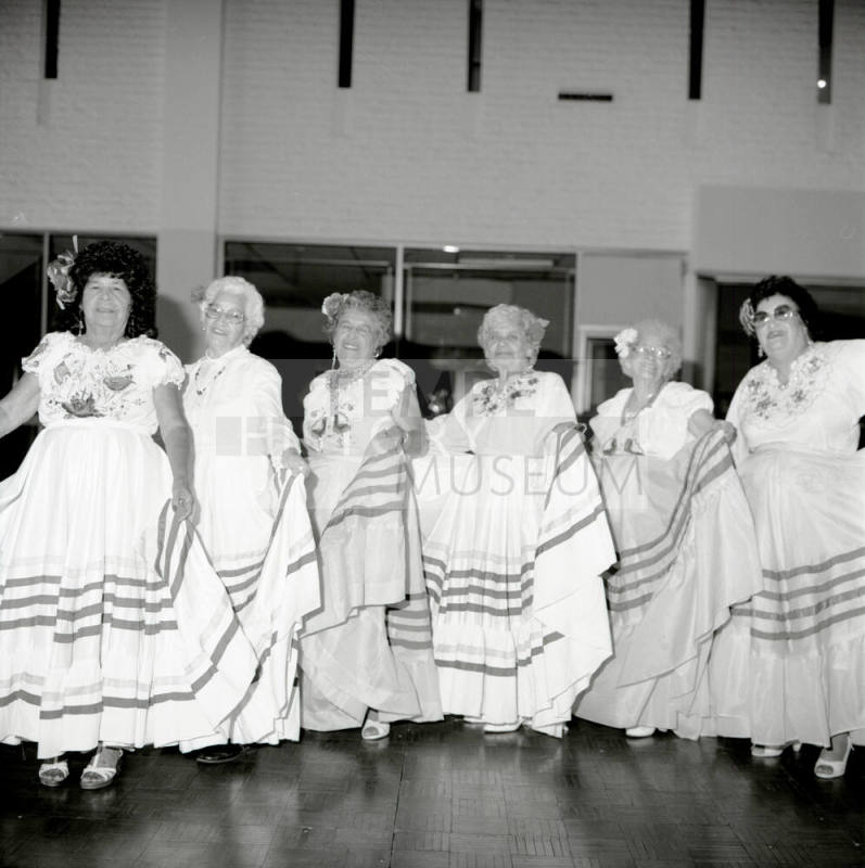 Tribute to Columbus - Tempe Daily News - October 19, 1985