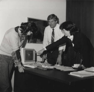 Kiwanians help city youth program, from Tempe Daily News, November 29, 1985