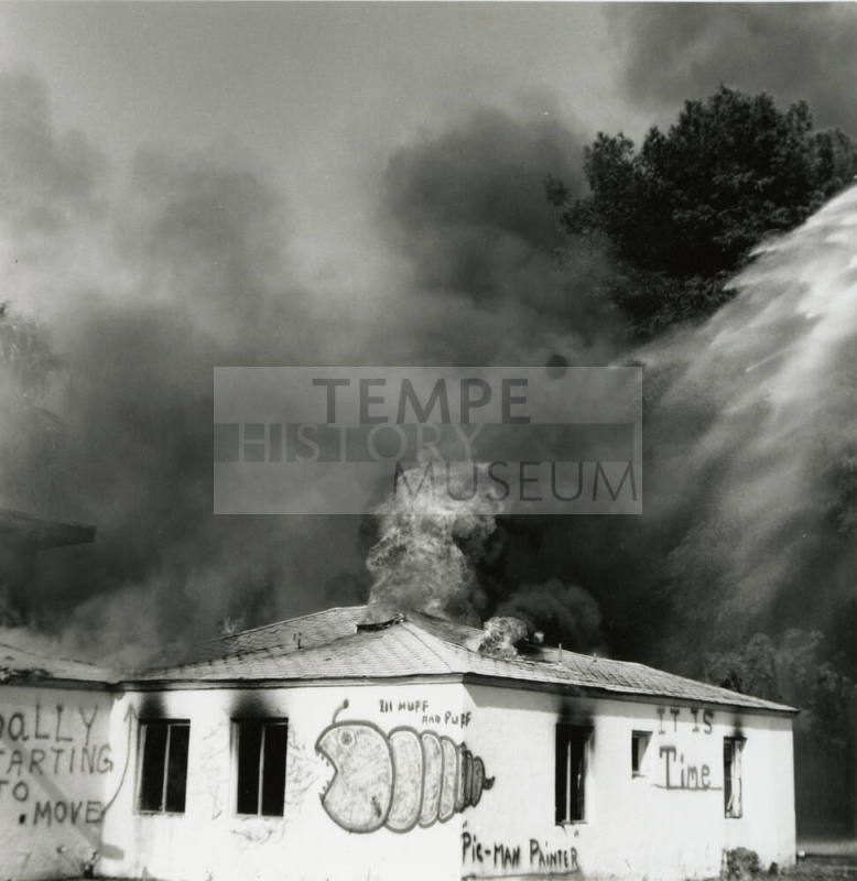Controlled Burn. - Tempe Daily News, November 12 1985