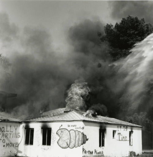 Controlled Burn. - Tempe Daily News, November 12 1985