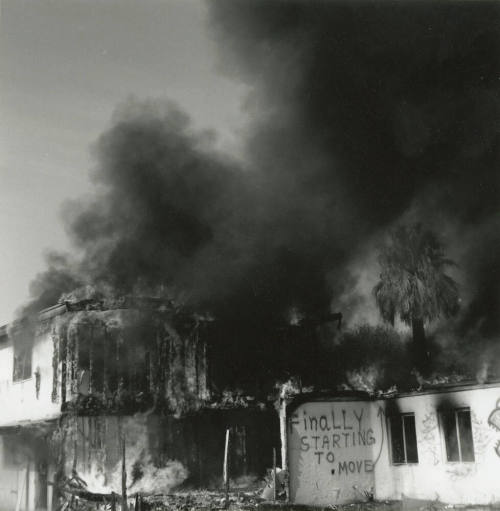 Controlled Burn. - Tempe Daily News, November 12 1985