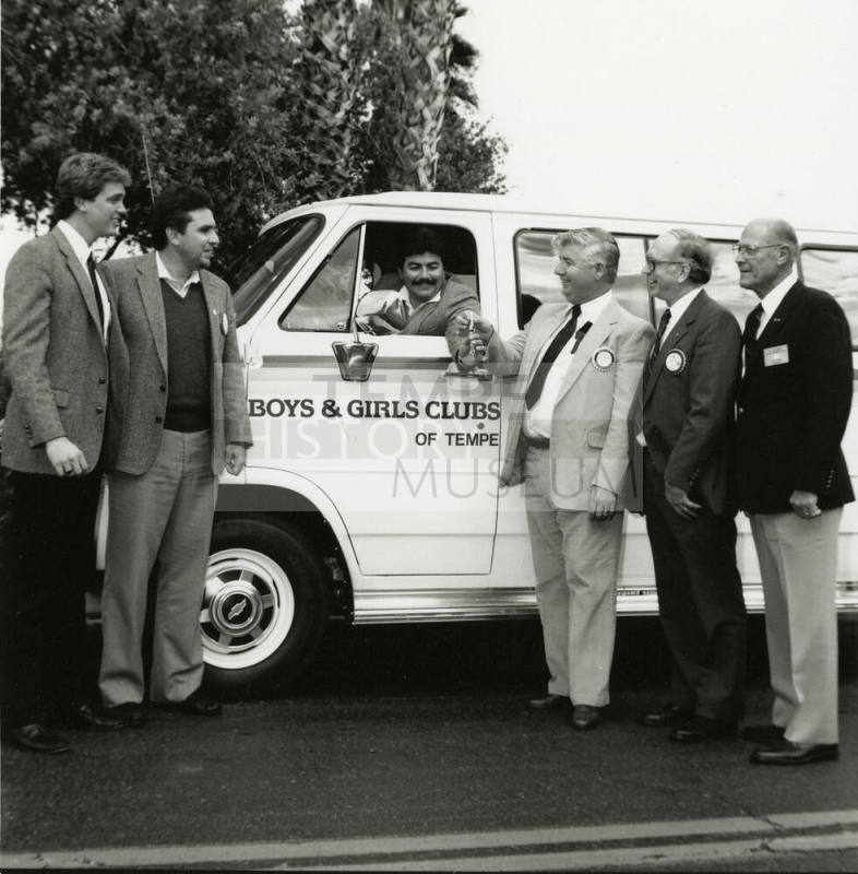 Key event. - Tempe Daily News, November 23 1985