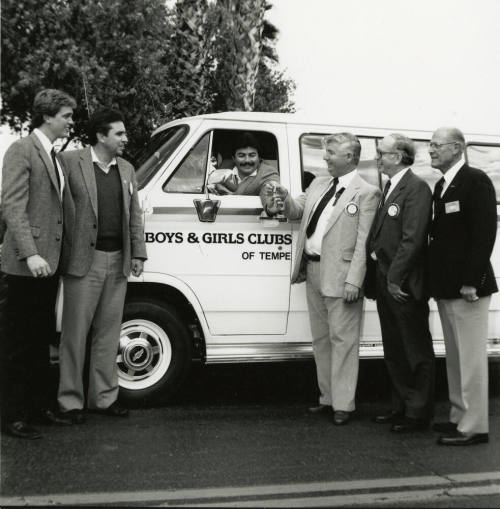 Key event. - Tempe Daily News, November 23 1985