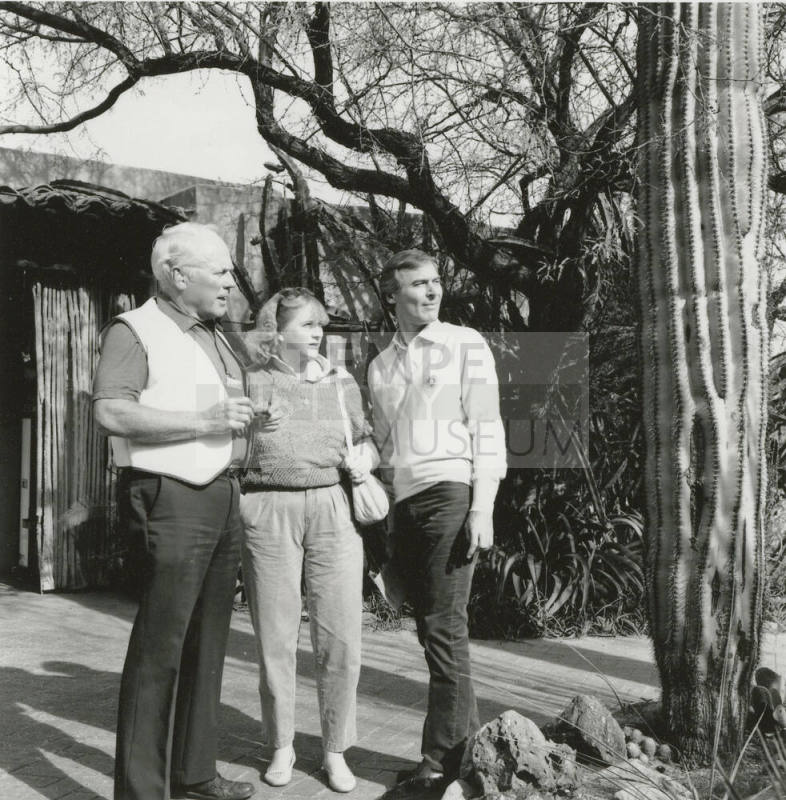 New 'native': Garden helps desert-dweller 'adapt', from Tempe Daily News, January 6, 1986