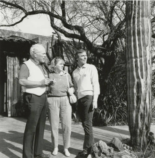 New 'native': Garden helps desert-dweller 'adapt', from Tempe Daily News, January 6, 1986