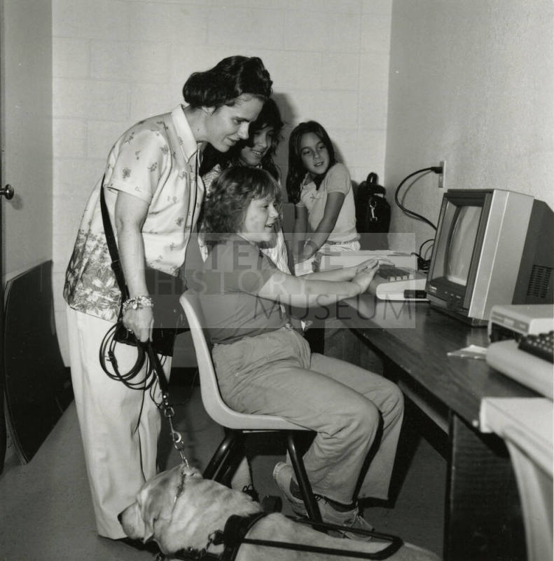Seeing differently, youth club computer classes have a learning bonus, from Tempe Daily News, January 17, 1986
