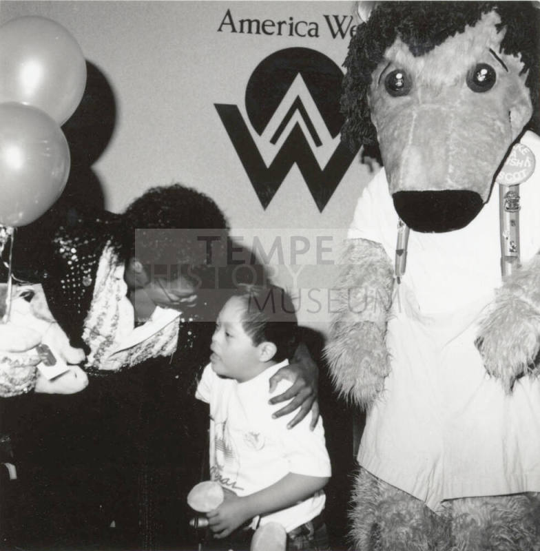 10-year-old gets special greeting - Tempe Daily News - January 22, 1986 - (1 of 2)