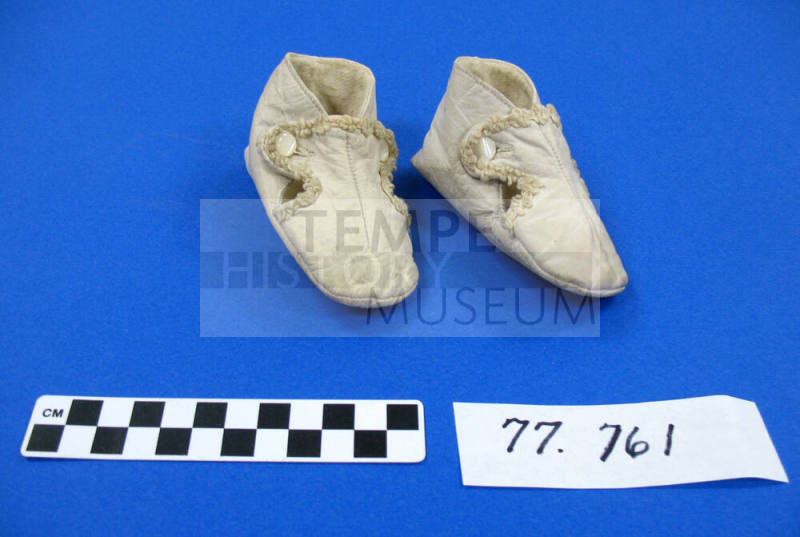 Shoes, child's