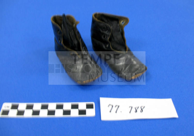 Shoes, child's