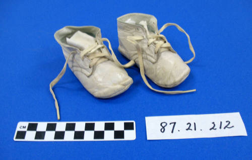 Shoes, child's