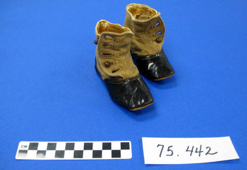 Shoes, child's