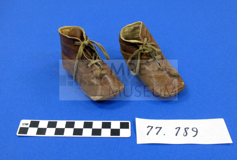 Shoes, child's
