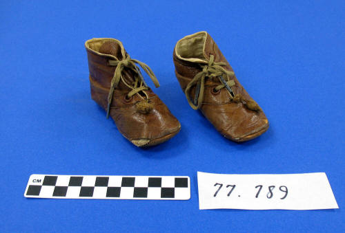 Shoes, child's