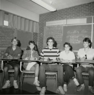 Politics rob students of student council leadership, Tempe Daily News, April 12, 1986