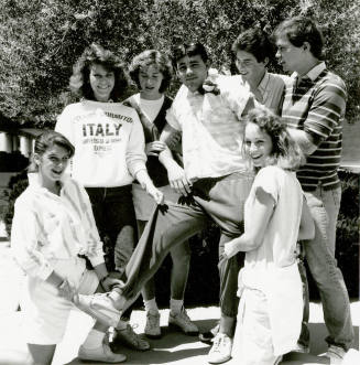 Servant sale revived, nets Corona $1,045 - Tempe Daily News - April 19, 1986