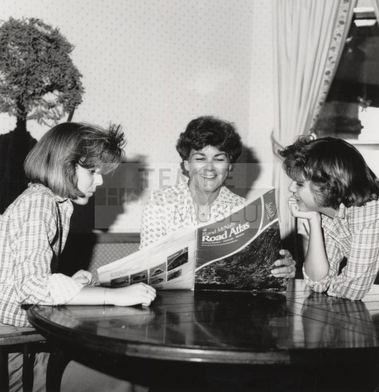 Hitting the road, Tempe Daily News, July 19, 1986