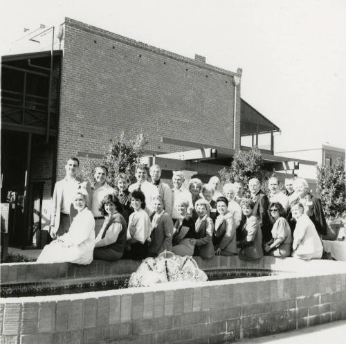 Twenty five unidentified people at the Hackett House