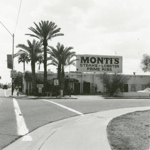 Front view of Monti's La Casa Vieja