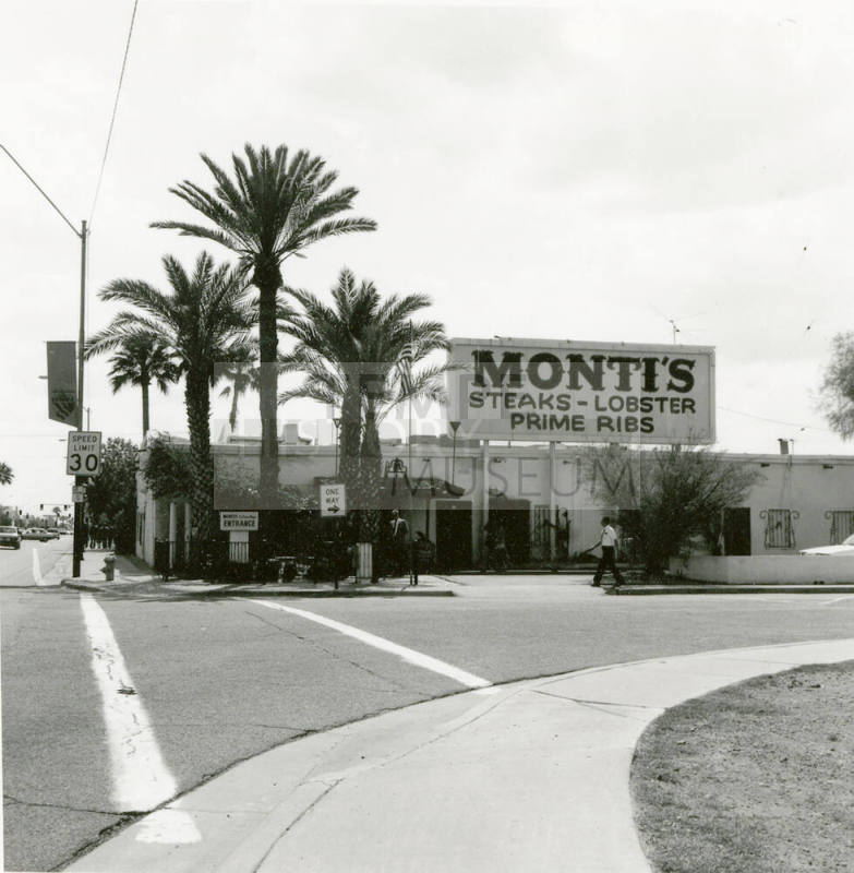 Front view of Monti's La Casa Vieja