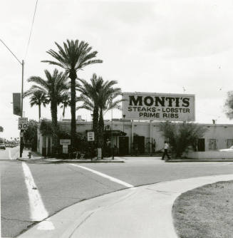 Front view of Monti's La Casa Vieja