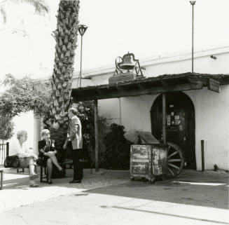 Entrance to Monti's La Casa Vieja