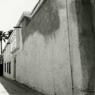 Side view of Monti's La Casa Vieja