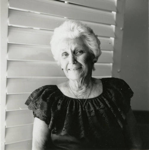 Woman posing for the camera.