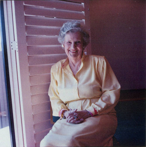 Woman posing for the camera.