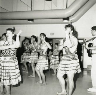 Maori dance performance