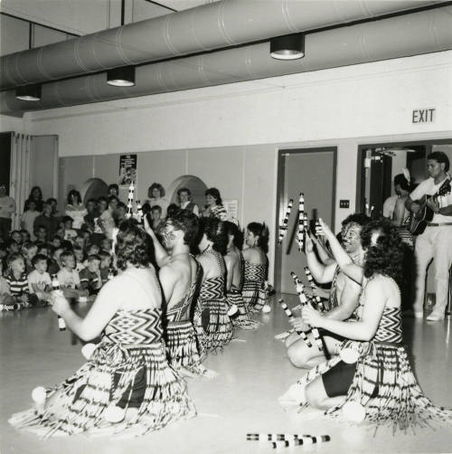 Maori dance performance