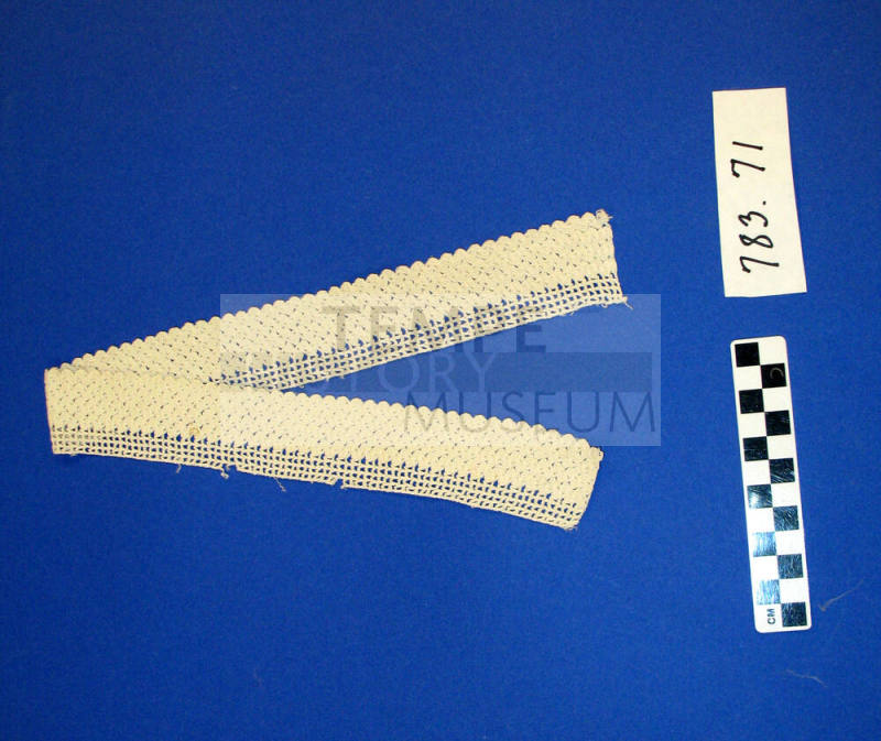 Lace fragment