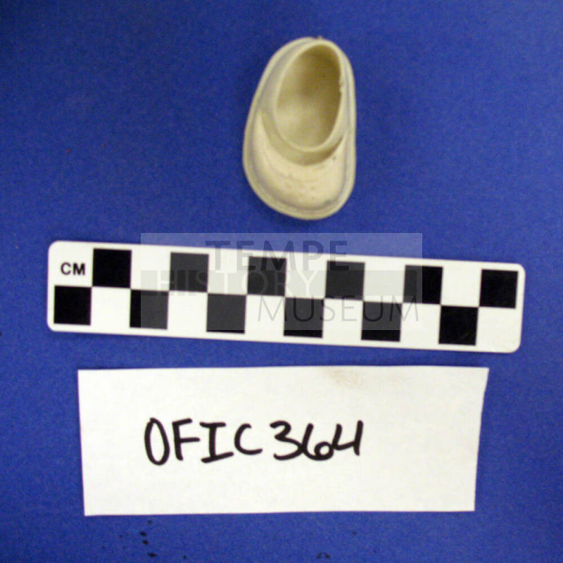 Doll shoe