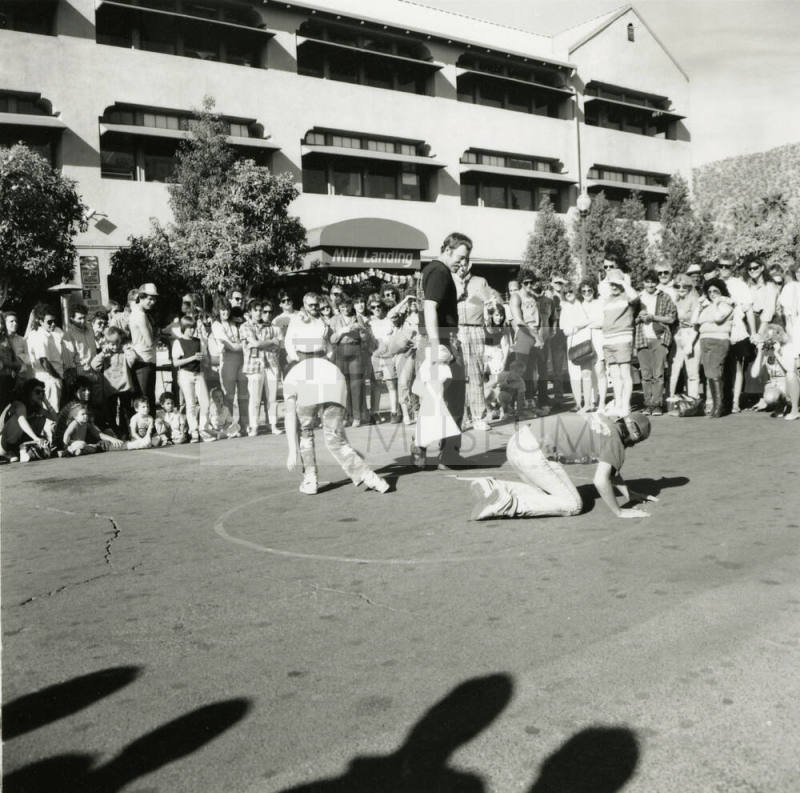 Tempe Magazine Summer Issue 1988: Second Annual Mill Landing Great Snake Race