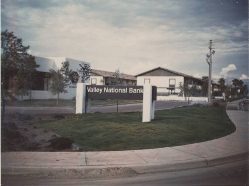 Valley National Bank - 4714 South Rural Road, Tempe, Arizona