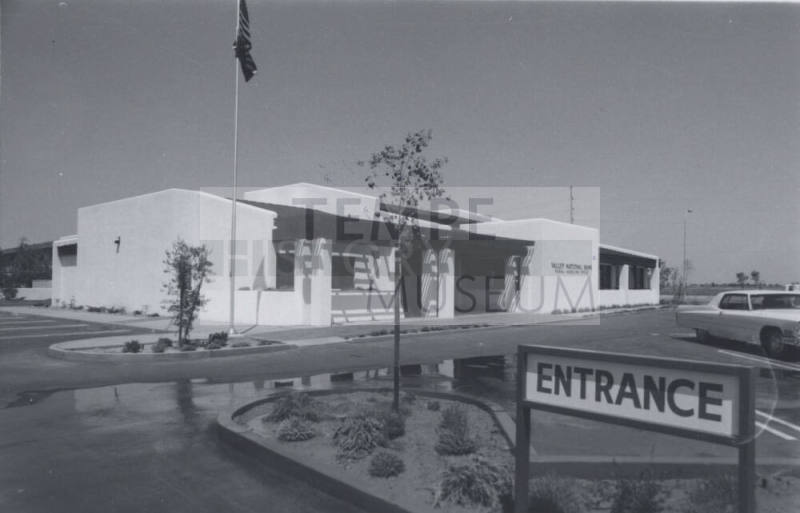 Valley National Bank - 4714 South Rural Road, Tempe, Arizona